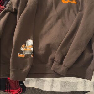 Gildan Brown Crewneck Sweatshirt with Orange Graphic